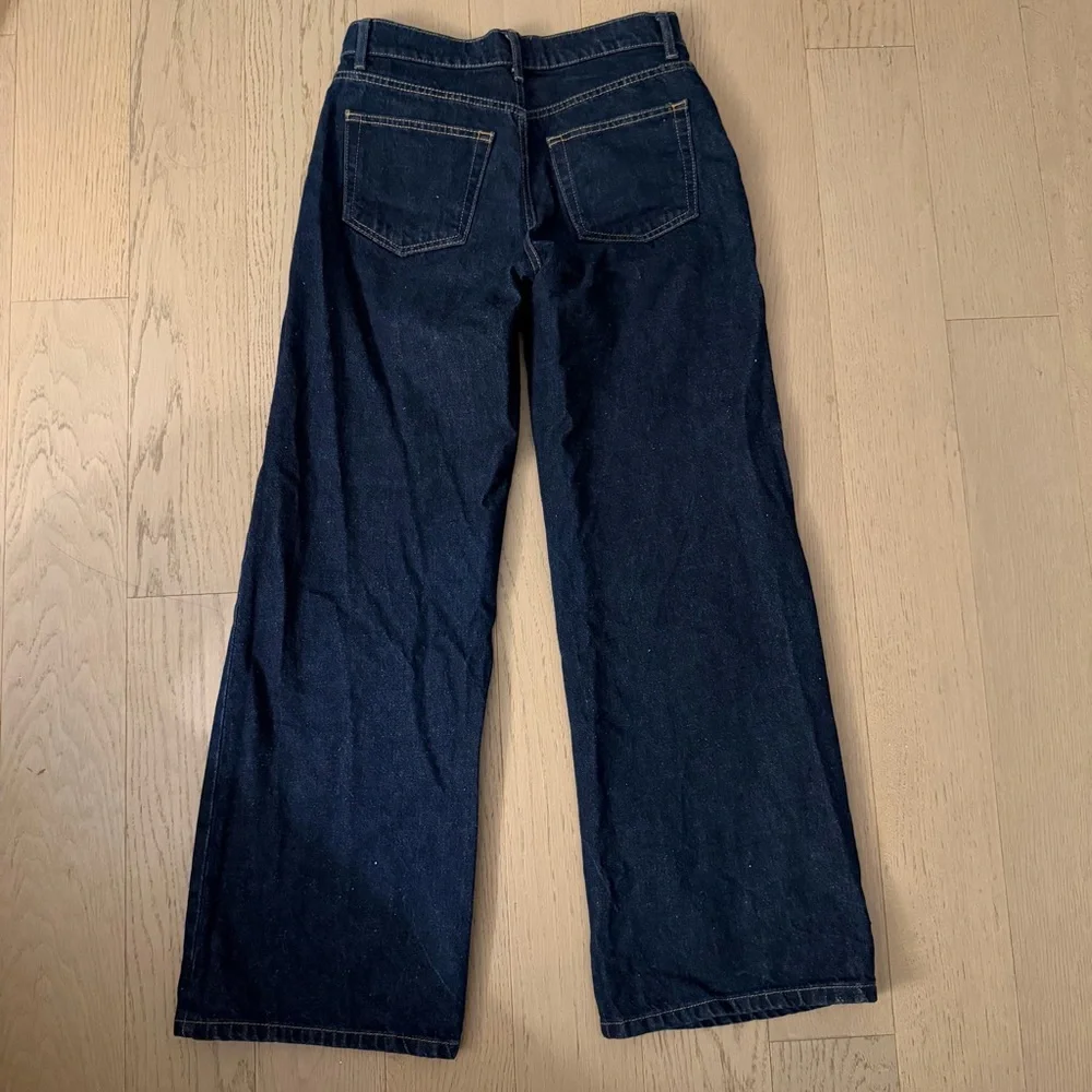 Reformation Cary Low Rise Slouchy Wide Leg Jeans in Ondine - Picture 3 of 10